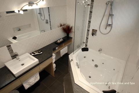 Seascape Accommodation - Lennox Head Accommodation 2