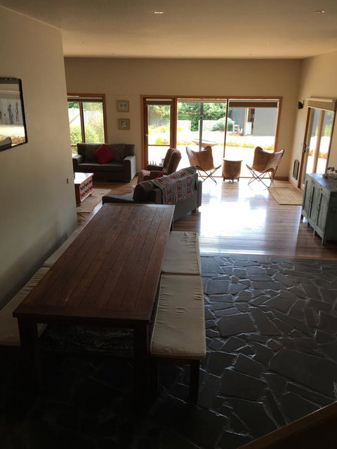 Apostle Hideaway - Central Port Campbell - Lennox Head Accommodation 3