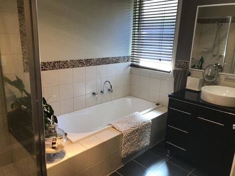 The Booville Hotel - Lennox Head Accommodation 0