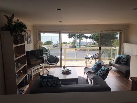 The Esplanade Holiday Home - Lennox Head Accommodation 2