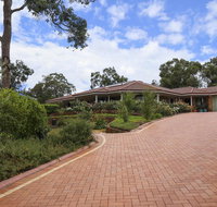 The Good Life BB - Lennox Head Accommodation