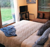 The Gurdies Room with Amazing Sunset Views - Lennox Head Accommodation