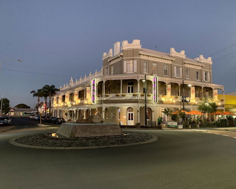 The Rose Hotel & Motel - Lennox Head Accommodation 1