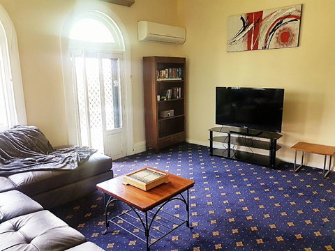 The Wharf Hotel - Lennox Head Accommodation 2