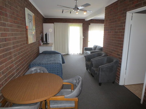 Tocumwal Golf Resort - Lennox Head Accommodation 1