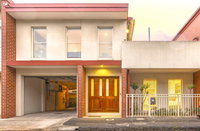 Book Port Melbourne Accommodation Vacations Lennox Head Accommodation Lennox Head Accommodation