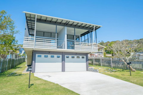 Tuffy's No. 1, 16A May Street, Crescent Head - Lennox Head Accommodation 0