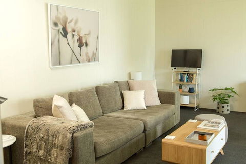 Two Bedroom Gem, Short Drive To MONA - Lennox Head Accommodation 0