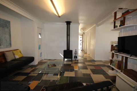 Up-cycle House Blackheath - Lennox Head Accommodation 1