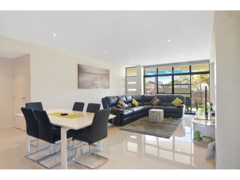 Utopia Apartment - Lennox Head Accommodation 1