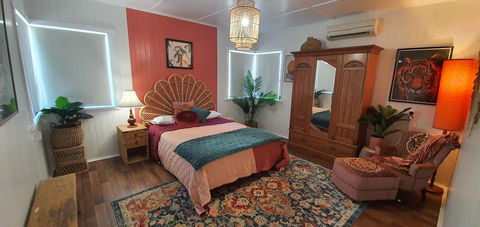 Victoria House - Lennox Head Accommodation 0