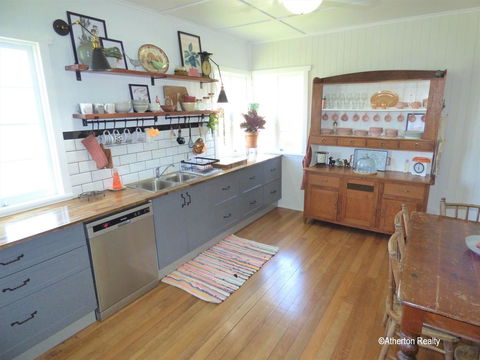 Victoria House - Lennox Head Accommodation 2