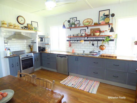 Victoria House - Lennox Head Accommodation 1