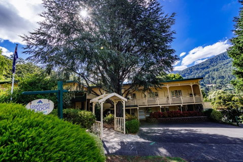 Warburton Lodge - Lennox Head Accommodation 0