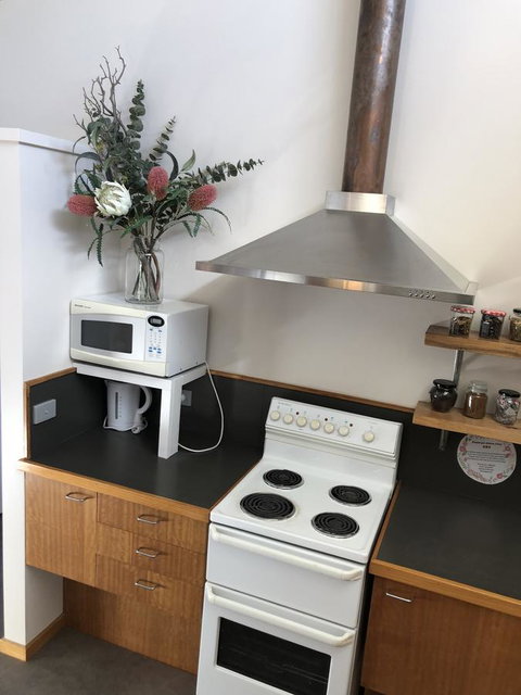 The PC Cottage - Lennox Head Accommodation 17