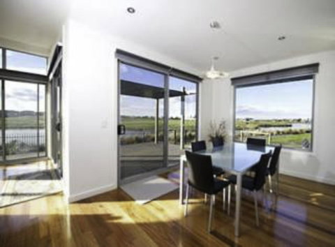 19 Glen Eagles Close - Lennox Head Accommodation 1