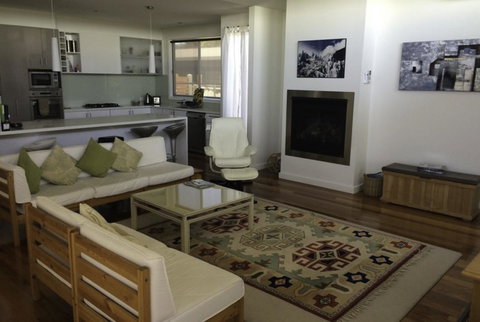 19 Glen Eagles Close - Lennox Head Accommodation 2