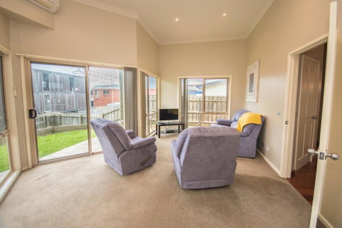 The Pitch - Lennox Head Accommodation 32