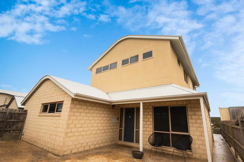 The Pitch - Lennox Head Accommodation 35