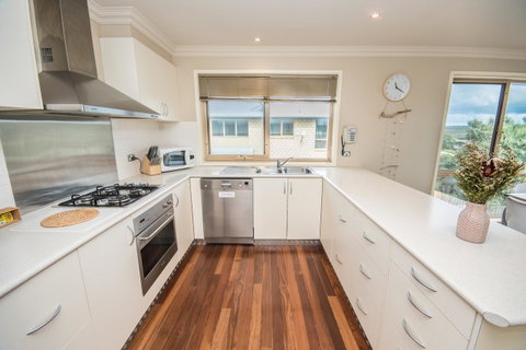 The Pitch - Lennox Head Accommodation 7
