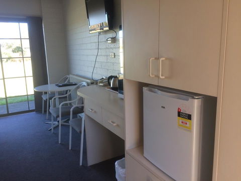 Ambassador Motor Inn - Lennox Head Accommodation 8