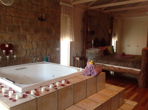 Ditto Daddy's - Lennox Head Accommodation 9