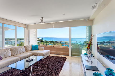 Apartment Dees Retreat - Lennox Head Accommodation 11