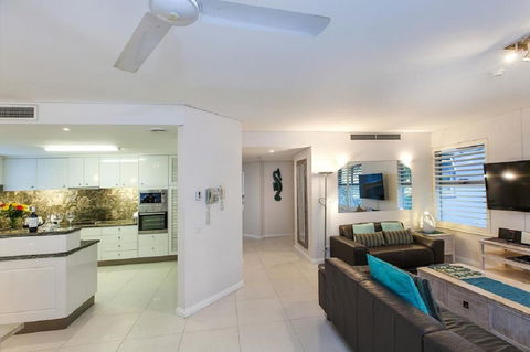 Emerald Noosa - Lennox Head Accommodation 8