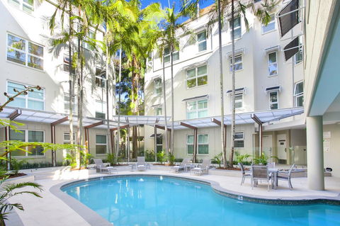 Emerald Noosa - Lennox Head Accommodation 1