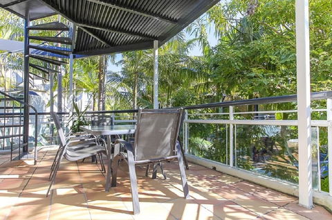 Emerald Noosa - Lennox Head Accommodation 6
