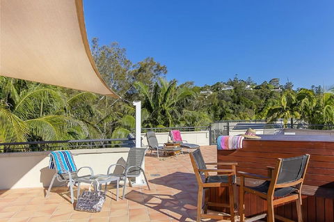 Emerald Noosa - Lennox Head Accommodation 18