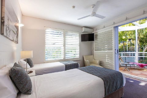 Emerald Noosa - Lennox Head Accommodation 11