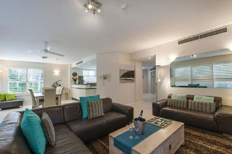Emerald Noosa - Lennox Head Accommodation 14