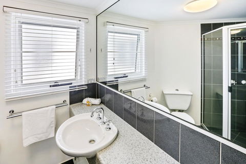 On The Beach Apartments - Lennox Head Accommodation 3