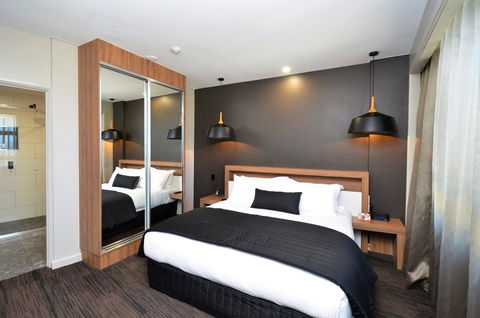 Hotel Grand Chancellor Townsville - Lennox Head Accommodation 3