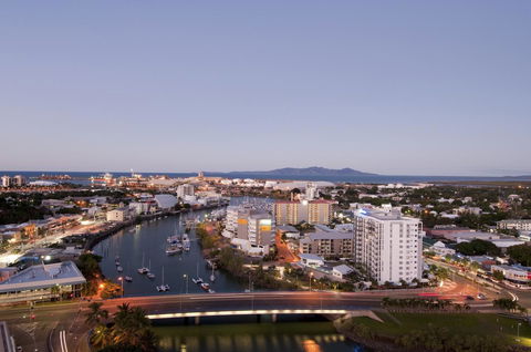 Hotel Grand Chancellor Townsville - Lennox Head Accommodation 35