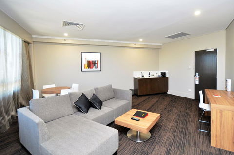 Hotel Grand Chancellor Townsville - Lennox Head Accommodation 2