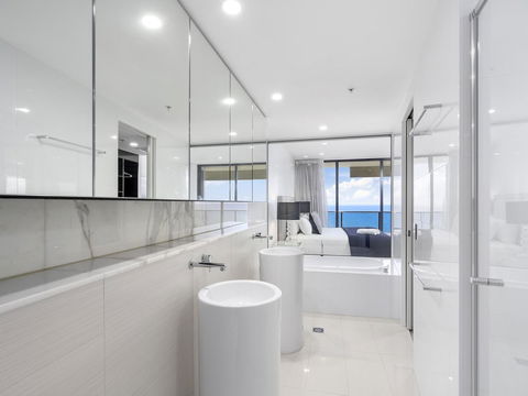 Oracle Resort Broadbeach - Gclr - Lennox Head Accommodation 24