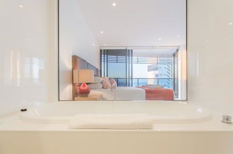 Oracle Resort Broadbeach - Gclr - Lennox Head Accommodation 11