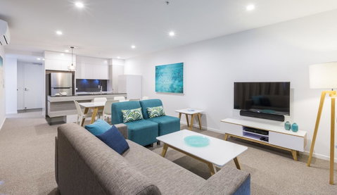 Boardwalk Burleigh Beach - Official - Lennox Head Accommodation 17