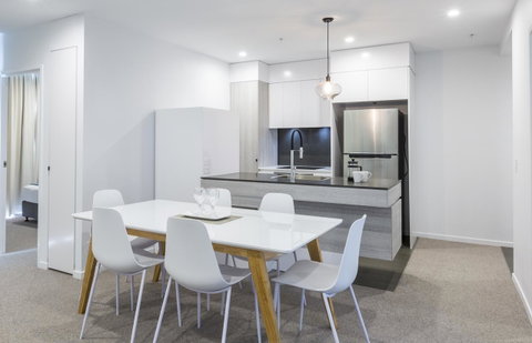 Boardwalk Burleigh Beach - Official - Lennox Head Accommodation 26