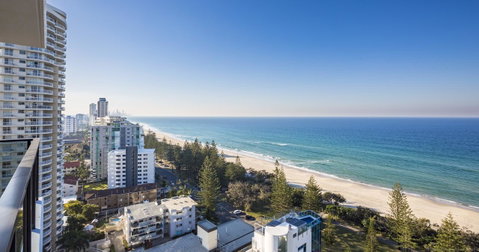 Boardwalk Burleigh Beach - Official - Lennox Head Accommodation 43