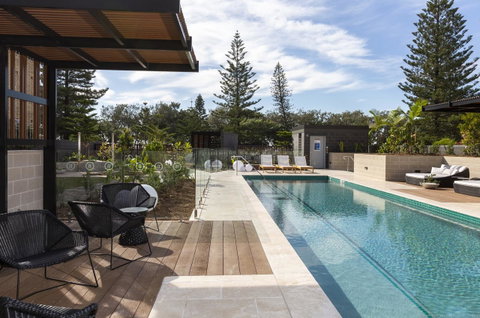 Boardwalk Burleigh Beach - Official - Lennox Head Accommodation 15