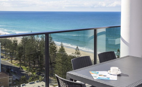 Boardwalk Burleigh Beach - Official - Lennox Head Accommodation 20