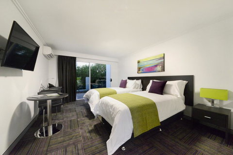Mackay Oceanside Central Hotel Official - Lennox Head Accommodation 25