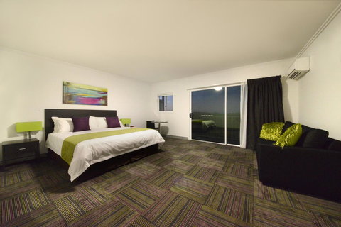 Mackay Oceanside Central Hotel Official - Lennox Head Accommodation 24