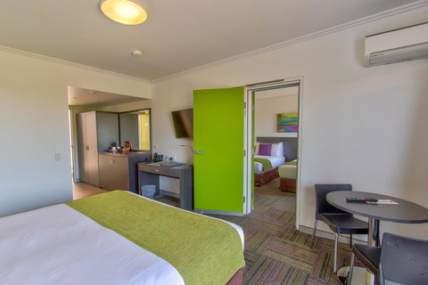 Mackay Oceanside Central Hotel Official - Lennox Head Accommodation 12