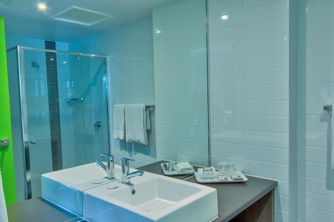 Mackay Oceanside Central Hotel Official - Lennox Head Accommodation 13