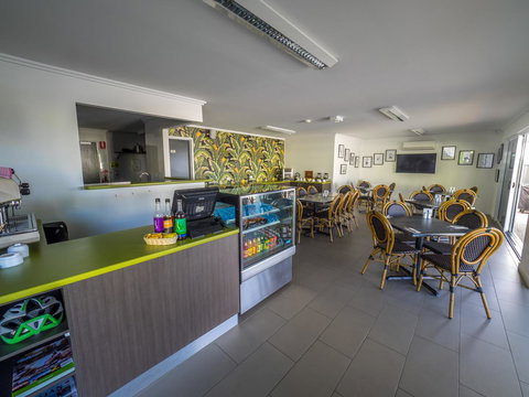 Mackay Oceanside Central Hotel Official - Lennox Head Accommodation 31