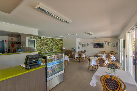 Mackay Oceanside Central Hotel Official - Lennox Head Accommodation 14